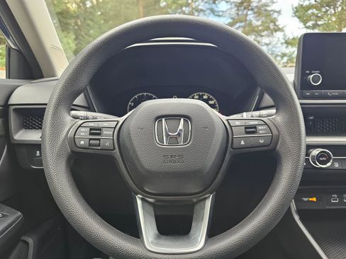 Certified 2025 Honda CR-V EX image 23
