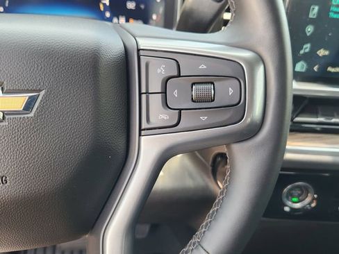 Used 2023 Chevrolet Silverado 1500 LT AWD/4WD image 28