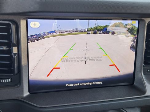 New 2025 Ford Bronco 4-Door AWD/4WD image 16