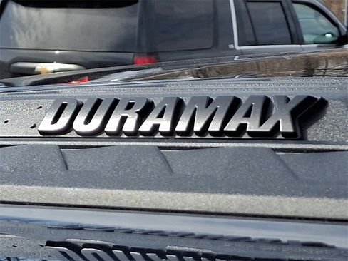 Used 2020 Chevrolet Silverado 2500 LTZ w/ LTZ Premium Package image 32