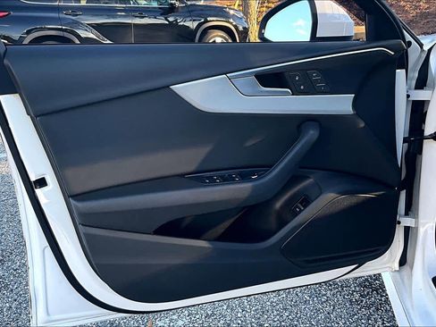 Used 2018 Audi A4 2.0T Premium image 21