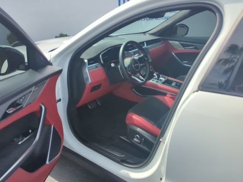 Used 2022 Jaguar F-PACE SVR AWD/4WD image 13