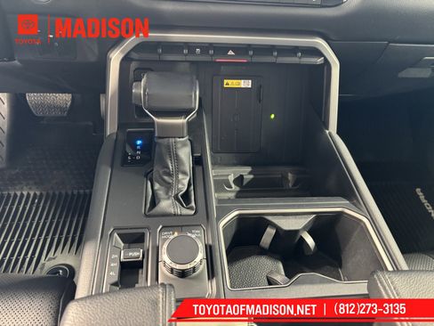 Used 2022 Toyota Tundra Limited image 18