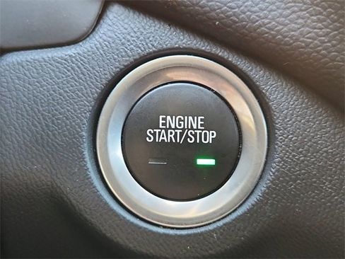 Used 2022 Chevrolet Equinox LT image 17