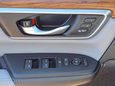 Used 2021 Honda CR-V Touring image 23
