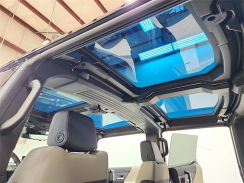 New 2026 GMC Hummer EV SUV image 22