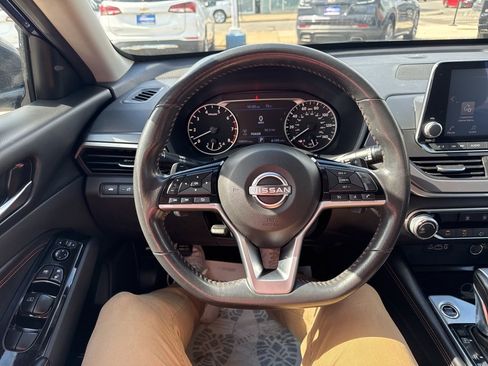 Used 2023 Nissan Altima 2.5 SR image 23