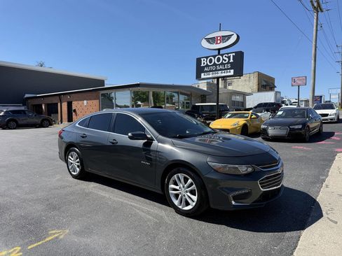 Used 2016 Chevrolet Malibu LT FWD image 1