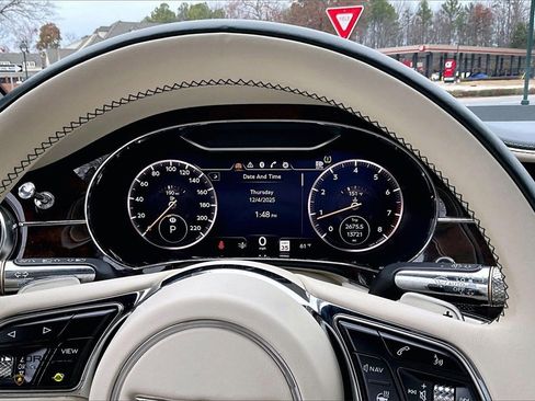 Used 2023 Bentley Continental GT Azure image 19