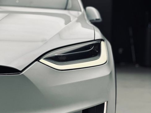 Used 2020 Tesla Model X Performance AWD/4WD image 12