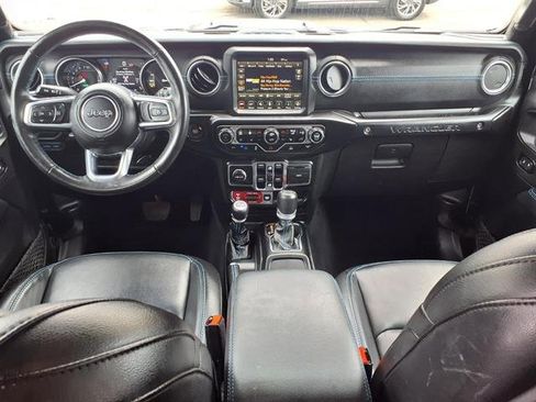 Certified 2023 Jeep Wrangler Unlimited Rubicon 4xe w/ Cold Weather Group AWD/4WD image 10