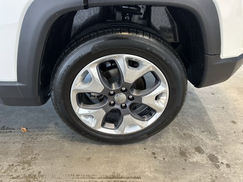 Used 2021 Jeep Compass Limited w/ Elite Interior Group image 15