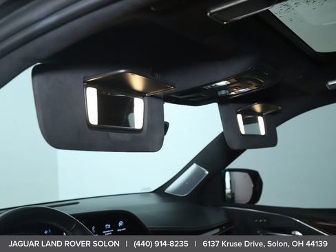 Used 2022 Cadillac Escalade Sport Platinum w/ LPO, ONYX Package AWD/4WD image 19