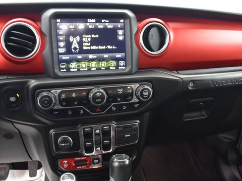 Used 2020 Jeep Wrangler Unlimited Rubicon image 15