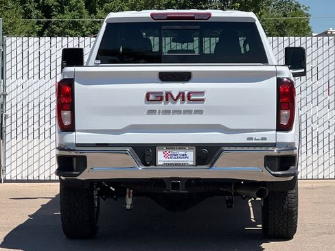New 2026 GMC Sierra 2500 SLE w/ SLE Value Package; AWD/4WD image 5