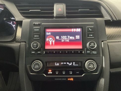 Used 2017 Honda Civic Sport image 11