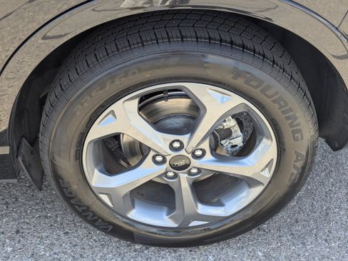 Certified 2023 Ford Escape ST-Line FWD image 7