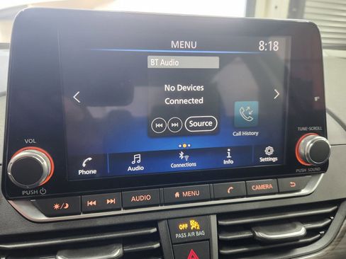 Used 2024 Nissan Altima 2.5 SV FWD image 39