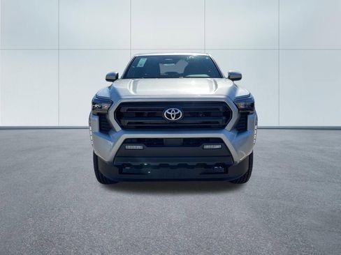 New 2026 Toyota Tacoma SR5 image 3