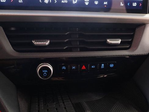 Used 2025 Ford Explorer ST-Line w/ Premium Package RWD image 17