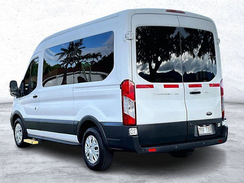 Used 2016 Ford Transit 150 XLT image 12