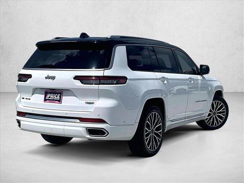 Used 2022 Jeep Grand Cherokee L Summit AWD/4WD image 2