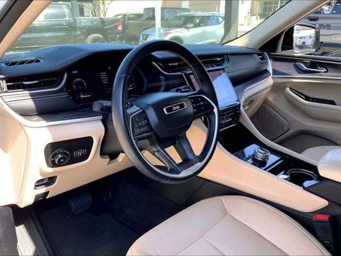 Certified 2021 Jeep Grand Cherokee L Limited image 15