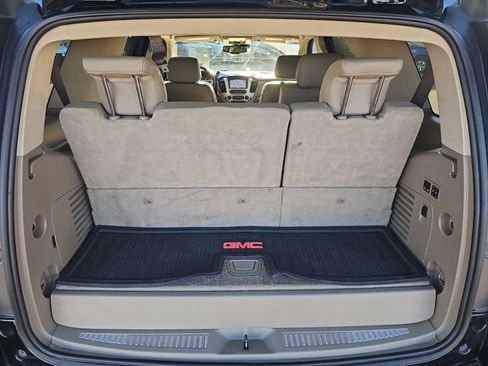 Used 2019 GMC Yukon SLT w/ Open Road Package AWD/4WD image 18