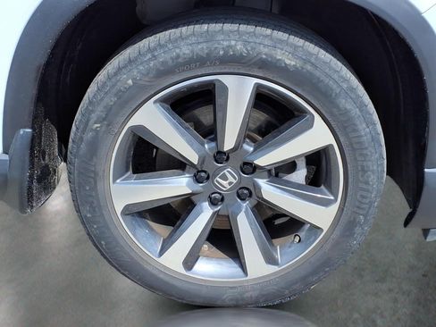 Used 2025 Honda Pilot Elite image 10