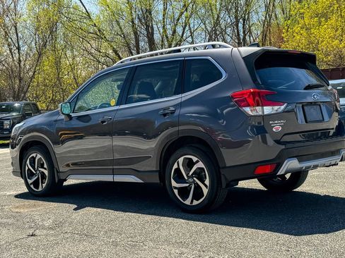 Used 2023 Subaru Forester Touring AWD/4WD image 5