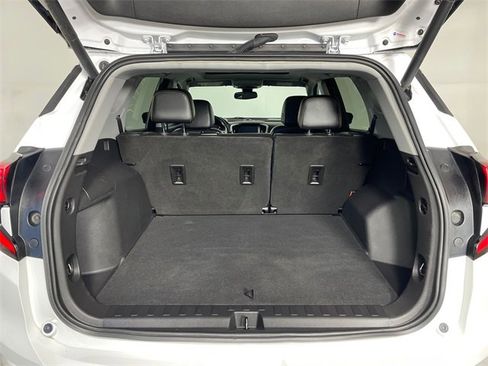 Used 2021 GMC Terrain SLT w/ Infotainment Package II image 21