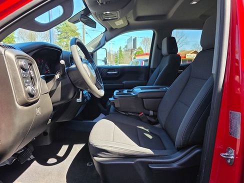 Used 2019 Chevrolet Silverado 1500 Custom Trail Boss w/ Custom Convenience Package AWD/4WD image 10