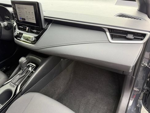 Certified 2025 Toyota Corolla SE FWD image 16