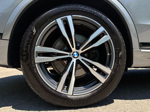 Used 2025 BMW X7 xDrive40i w/ M Sport Package AWD/4WD image 59