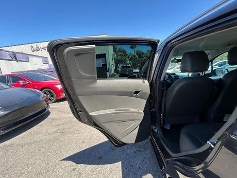 Used 2015 Chevrolet Spark LT image 10