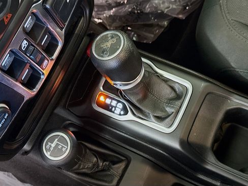 Used 2019 Jeep Wrangler Unlimited Sport S image 20