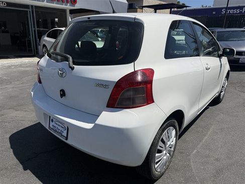 Used 2008 Toyota Yaris 2-Door Hatchback w/ Convenience Pkg FWD image 6