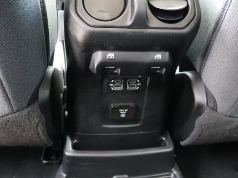 Used 2024 Jeep Wrangler Unlimited Sahara AWD/4WD image 14