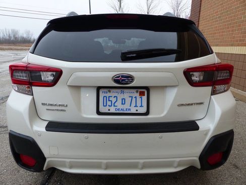 Used 2020 Subaru Crosstrek 2.0i Limited w/ Moonroof Package w/Navigation image 8