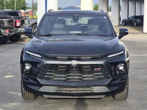 Used 2023 Chevrolet Blazer RS w/ Enhanced Convenience Package FWD image 2