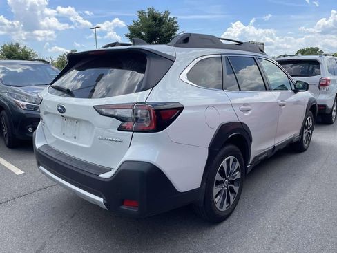 Used 2025 Subaru Outback Limited w/ Popular Package #2 AWD/4WD image 4