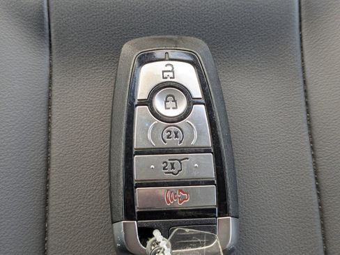 Certified 2025 Ford Expedition Max Active image 33