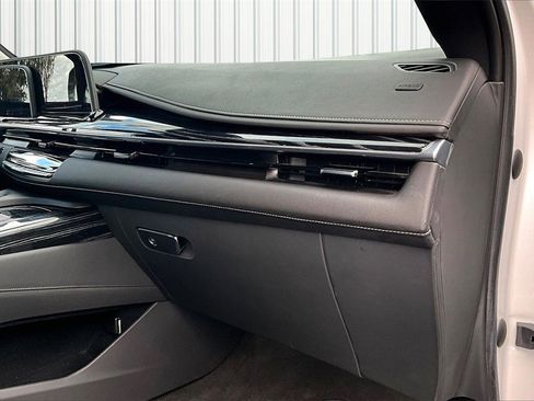 Used 2022 Cadillac Escalade Sport w/ Touring Package image 13