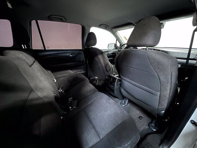 Used 2021 Honda Pilot EX image 12