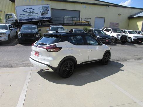 Used 2023 Nissan Kicks SR w/ Interior Electronics Package image 7
