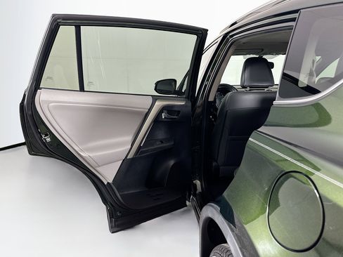 Used 2013 Toyota RAV4 Limited image 27