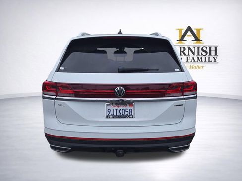 Used 2024 Volkswagen Atlas SEL AWD/4WD image 6