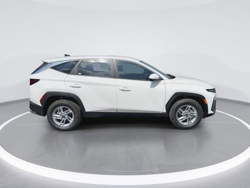New 2026 Hyundai Tucson SE AWD/4WD image 9