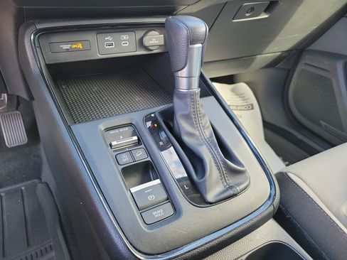 Used 2024 Honda CR-V EX image 19