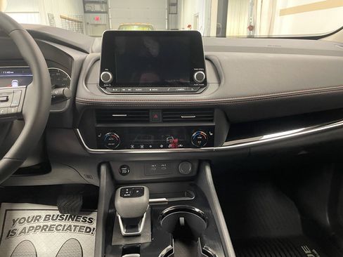 New 2026 Nissan Rogue SV AWD/4WD image 9